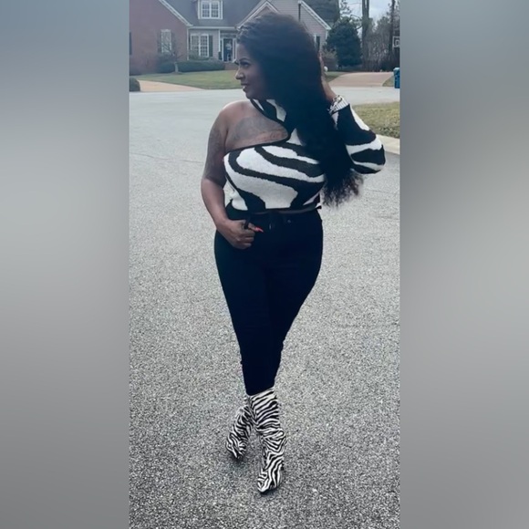 ZEBRA TOP! - Picture 4 of 7